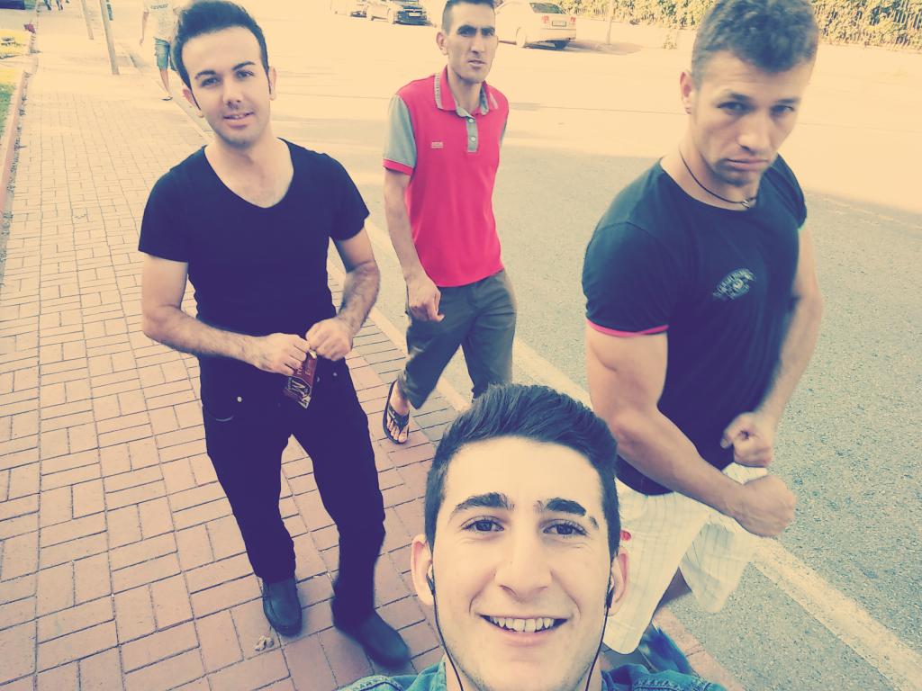 Keyifler yerinde fotoyo bozmaya deymezzz 😃😃😃anlayana😃😃😃