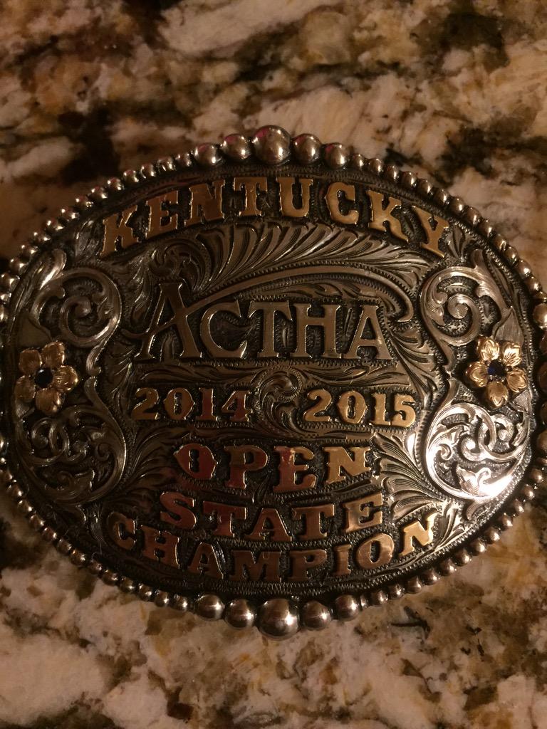 bluegrass35's tweet photo. Yeah we did it ... Finally won my first buckle 😊🐴 feeling proud http://t.co/FT86jjQSMt
