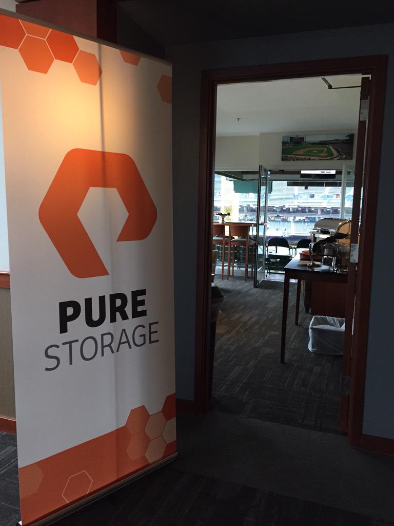 alyseokumura's tweet photo. Now for some fun! @PureStorage #PurePAC #Attpark @sfgiants http://t.co/G9yMVTIeVx