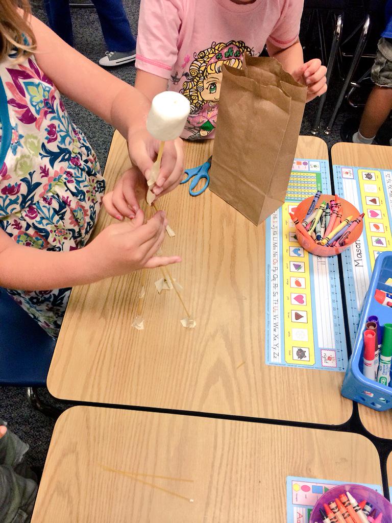 MrsRogoff2's tweet image. Engineers in the making! #marshmallowchallenge #makerproject