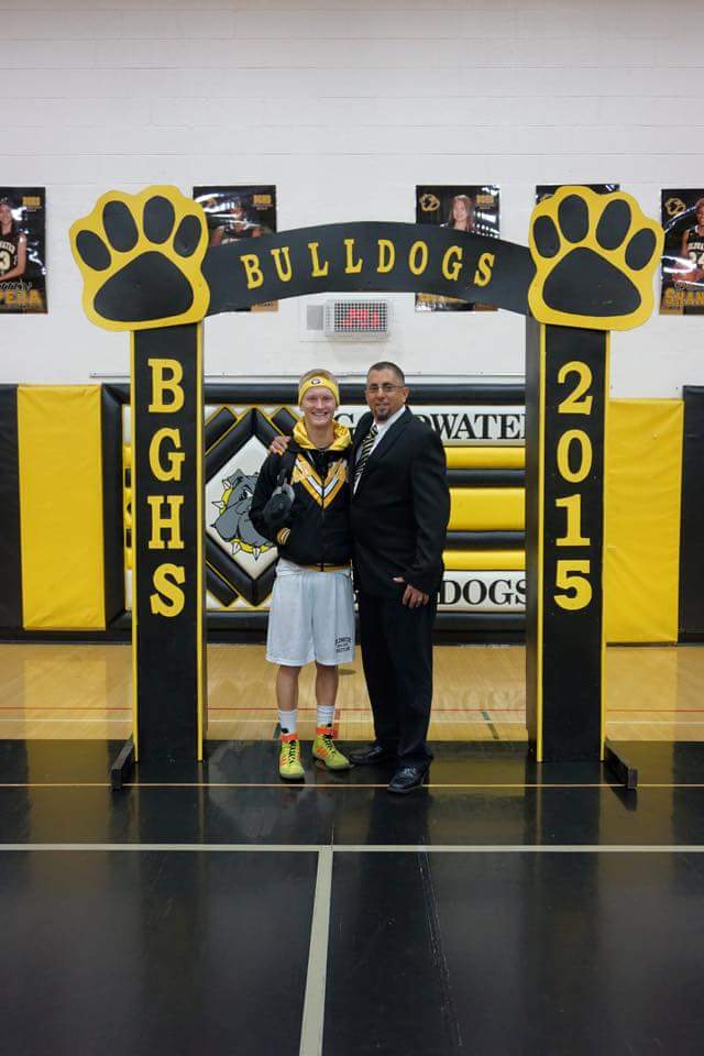 Andrew_Yeary's tweet photo. I miss this shit #gdub #wrestling is life #bullbogs http://t.co/zG36eWINNL