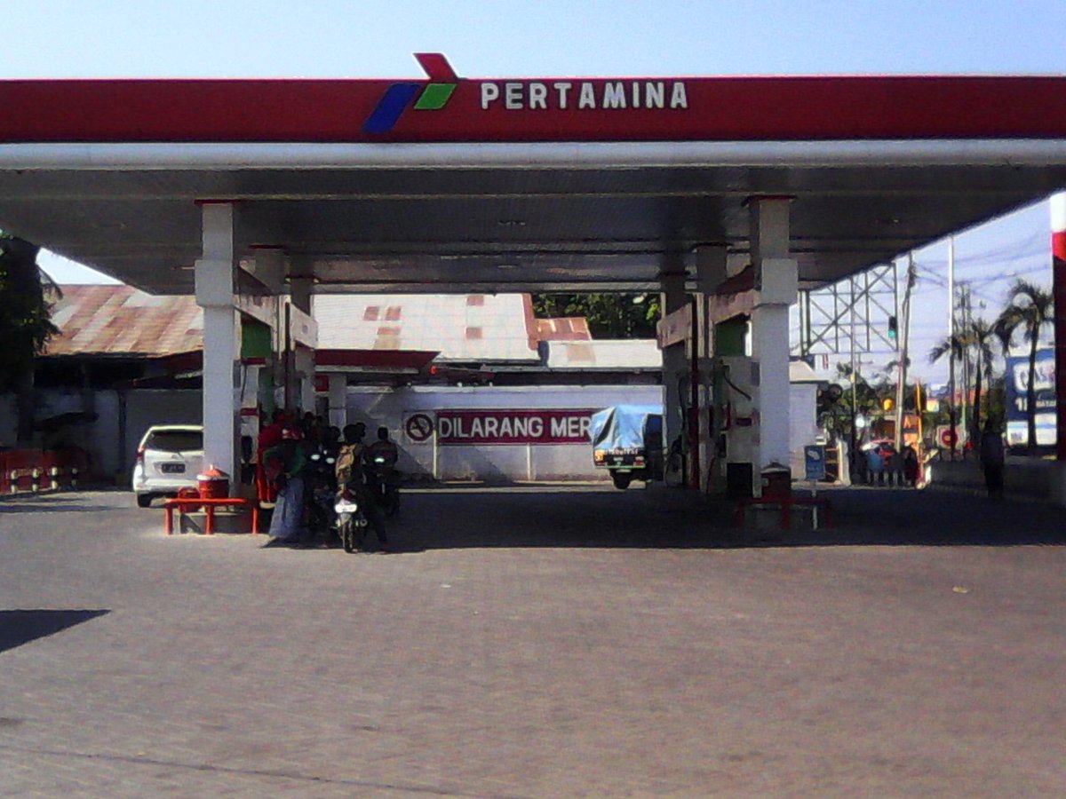 Pgi ini #SPBU Jl. Trunojoyo sepi, tp gk ad sepix dech in jringan <a href="/indosat/">Indosat Ooredoo Hutchison</a> , slmat pgi <a href="/indosatmania/">Indosat Ooredoo</a> <a href="/indosatjatim/">indosatjatim</a>