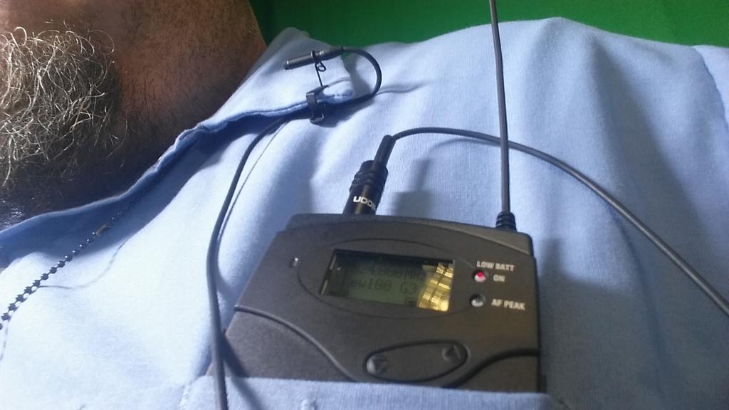 🥓🍩Bacon Donut🍩🥓 on Twitter "Wireless lav mic and transmitter. http//t