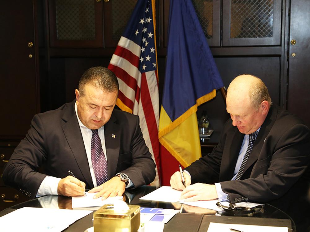 CCI_Romania's tweet photo. NYC Greater Chamber of Commerce and @CCI_Romania have signed a collaboration protocol. http://t.co/0UytxSaR89 http://t.co/ax7WujDfJQ