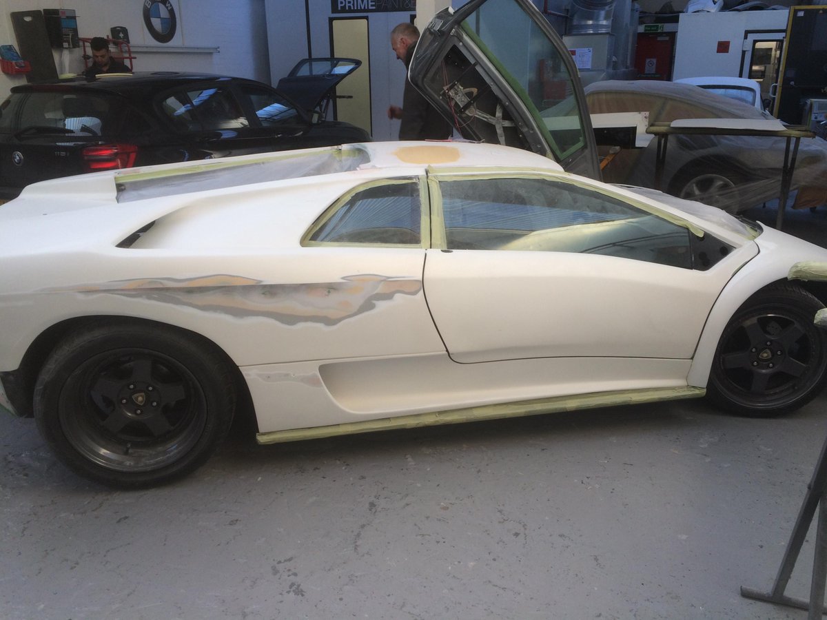 PrimePaintBody's tweet image. Lambo Nearly Ready To Be Primed.