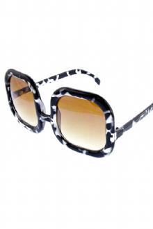 therightaccess's tweet image. #DivaDiva #SquareFrames #EyeWear therightaccessories.com/store/p159/DIV…