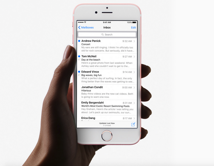 ForbesTech's tweet image. Will the iPhone 7 be even thinner? onforb.es/1KUg80d