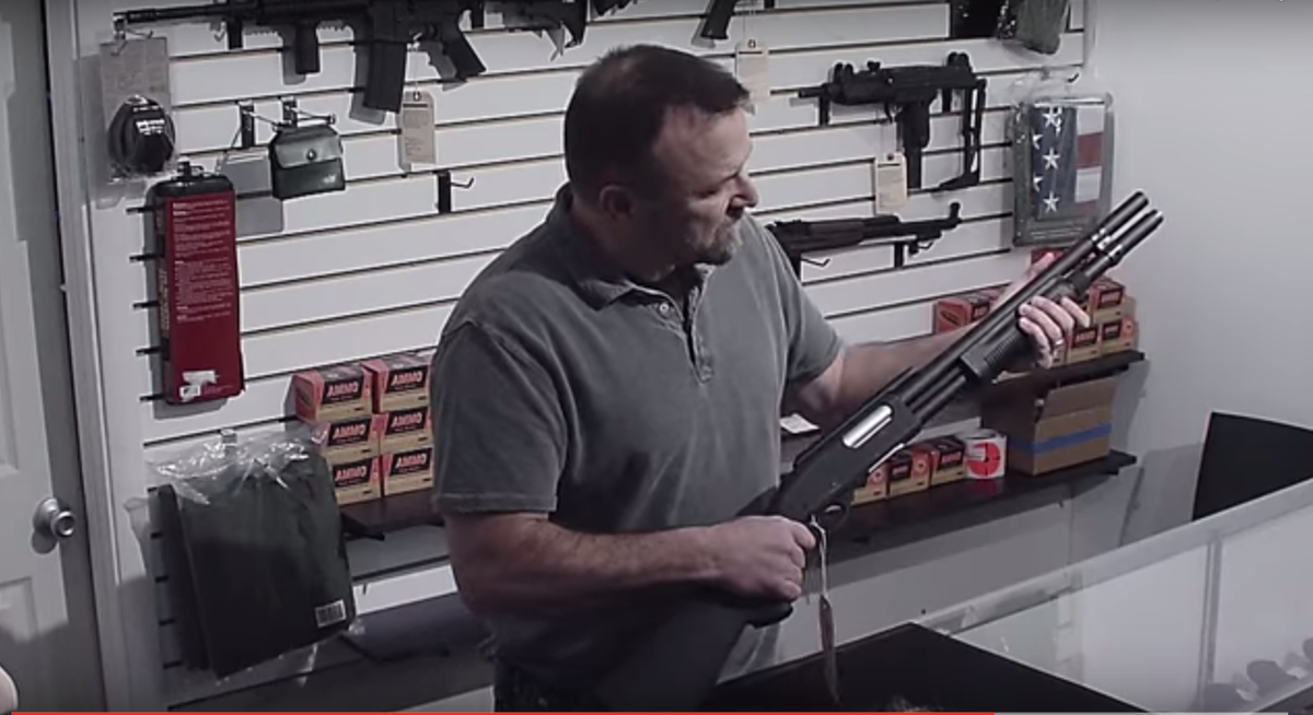 _GoViral's tweet photo. Of (Fake) Guns, True Stories And Unreal Reactions https://t.co/Mb0TdThO3j   #Orlando #guncontrol #PrayersForOrlando https://t.co/lpTAfhoav0