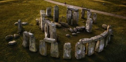 DivniyMir's tweet image. Недавно ученые установили, что Стонхендж древнее, чем думали раньше: его начали возводить около 3000 года до н.э.