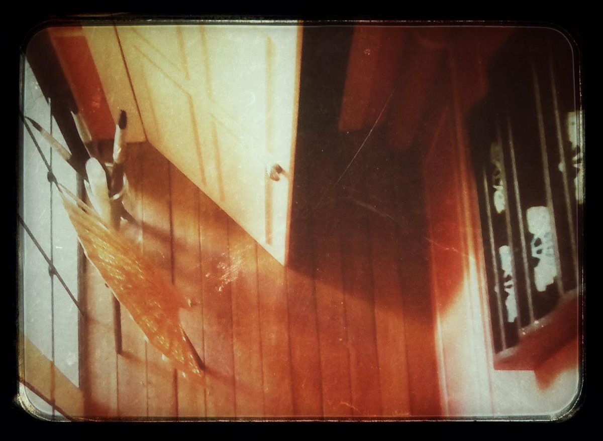 DirectorPedroR's tweet photo. The door opens to the Fan Man Studio. Please enter..."An account of the state of that place" @TWPuppetryFest #musical http://t.co/xxw32vLILL