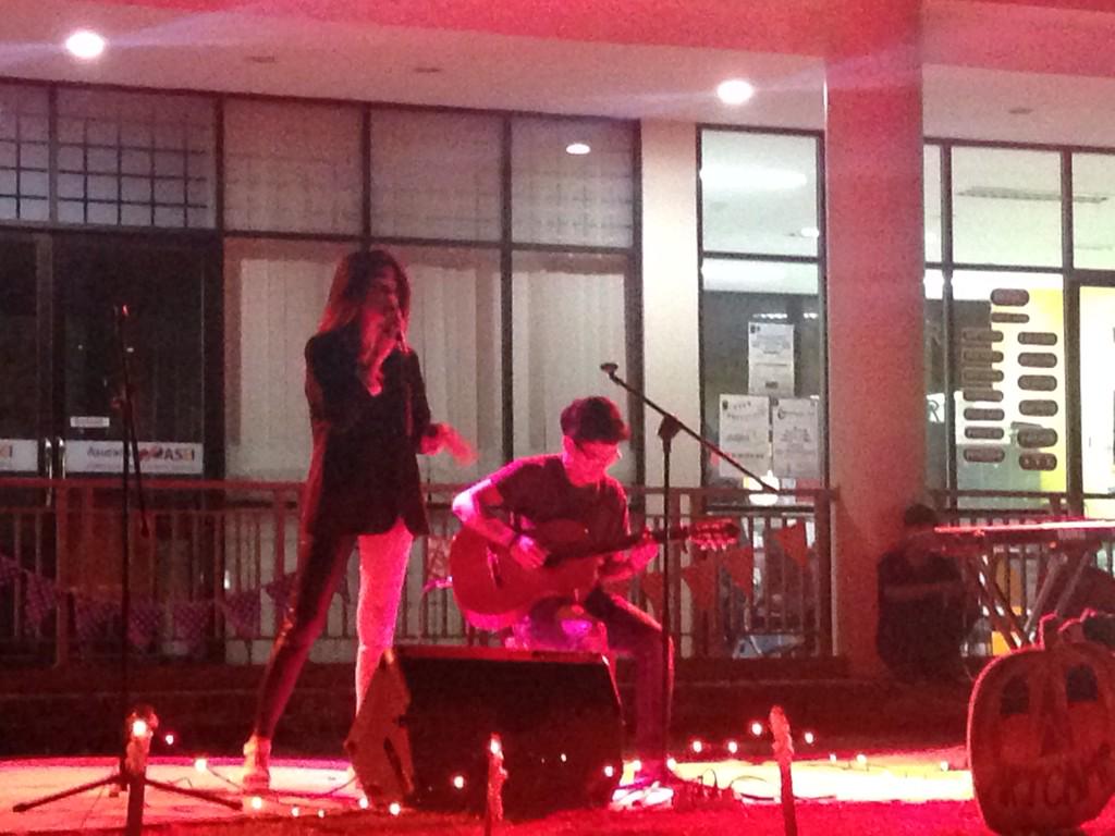 Peserta Solo Vocal terakhir ada Tio dari PR'14