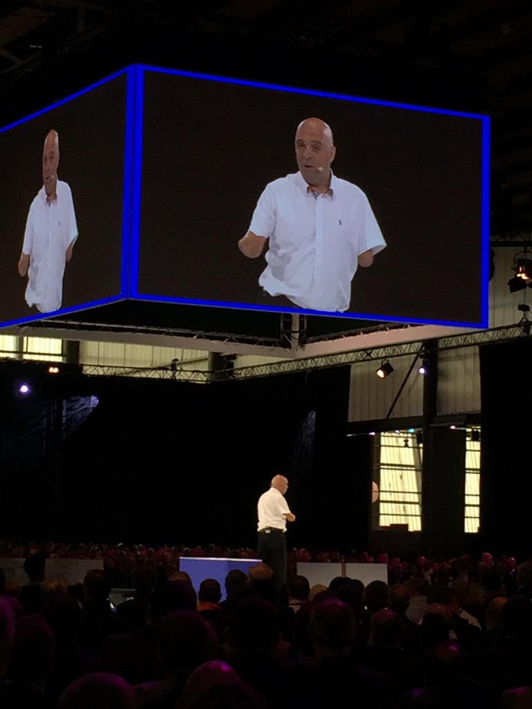 DUPONTChristop3's tweet photo. L'aventure à la #conventionApm, ça commence très très fort avec @PhilippeCROIZON ! @tweets_Apm http://t.co/y3MEnLcES1 http://t.co/MT6sA5WfDf