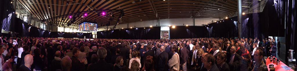 DUPONTChristop3's tweet photo. L'aventure à la #conventionApm, ça commence très très fort avec @PhilippeCROIZON ! @tweets_Apm http://t.co/y3MEnLcES1 http://t.co/MT6sA5WfDf