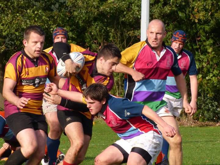 Zondag 4 okt. om 13 uur Kick off match RCO _ ERC 69 daarna live WCR kijken! Sportpark de Thij# rugby#match#harlequins