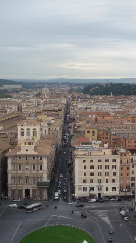 YouTourRoma's tweet image. #Rome from the #sky! ! With @MindTheGuide #staytuned #romeguidedtour