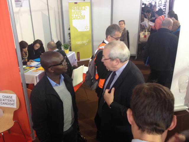 jphuchon's tweet photo. Avec la jeunesse francilienne, motivée et engagée pour gagner la bataille de l'emploi #ParisPourlEmploi http://t.co/WenXP9MoFf