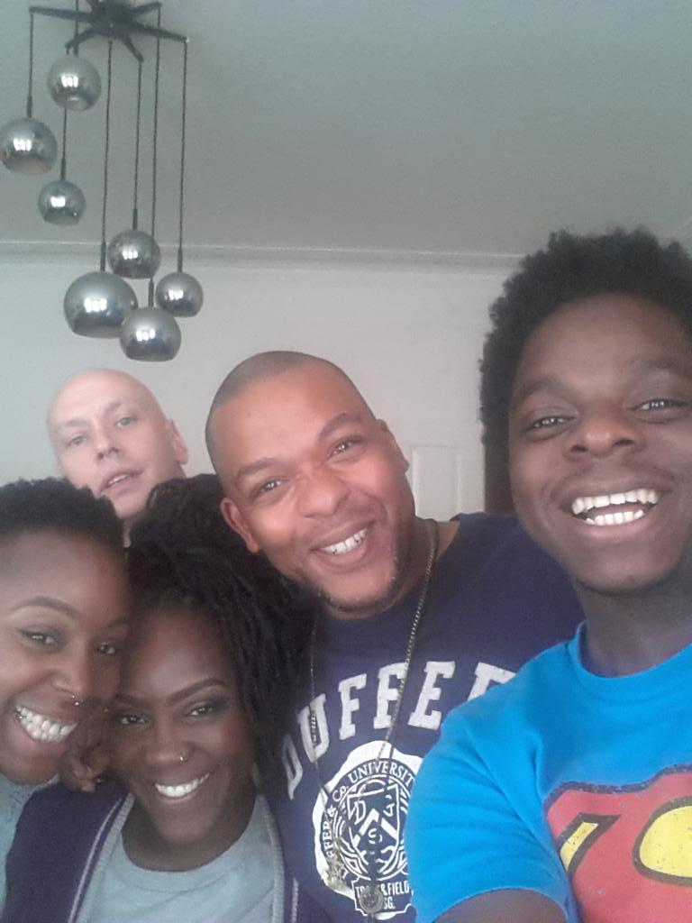 Liffordshilling's tweet photo. Teeth tho !!  @HanLeiMusic @ziggyfunk1 @djneilpierce http://t.co/hu5t3TLjpy