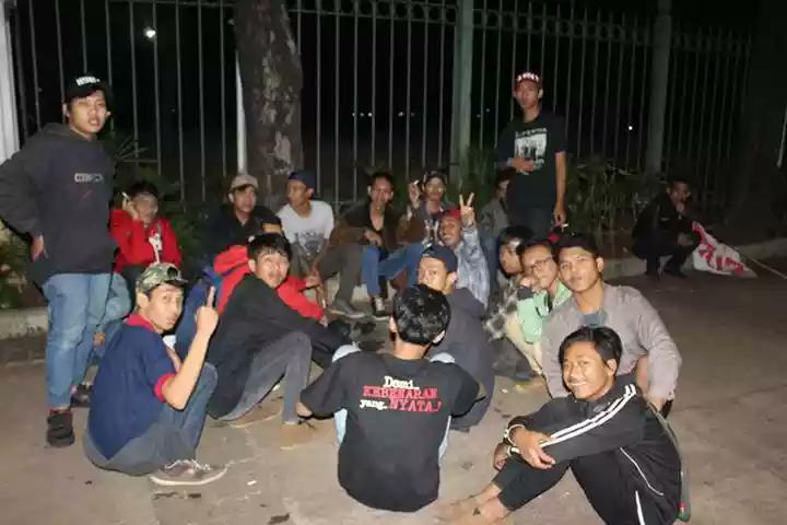anoy_69's tweet photo. Teman ? Kita sodara http://t.co/9PsBXhuW0g
