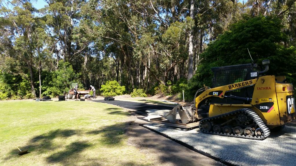 Diamond_Grid's tweet photo. Merimbula Golf Course installs Diamond Grid for their golf cart tracks #diamondgrid #toughenyourterrain http://t.co/HDiHqrr0cl