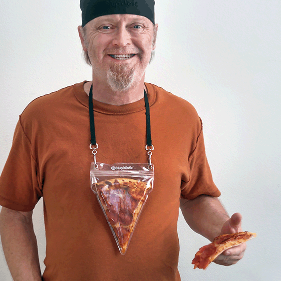 Demotivateur's tweet photo. Quand la pizza vous tient à cœur : découvrez cette idée folle ! #pizza #food
http://t.co/PnhRZwIWu1 http://t.co/S1eQEYLzHG