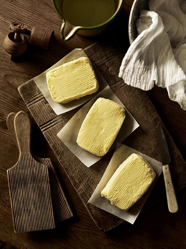 From just one ingredient, making your own butter is a lot easier than you might think buff.ly/1N3ZaNk