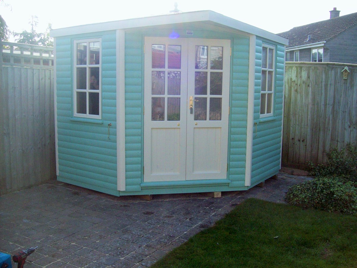 BeaminsterSheds's tweet image. What a beautiful sunny day customer can now enjoy her new #summerhouse delivered &amp;amp; erected in #curryrival #somerset