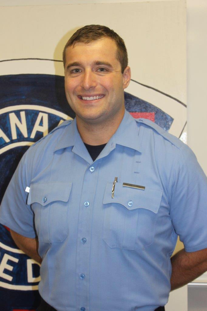 IFD_NEWS's tweet photo. Former @USMC & Safety Advisor 24 y/o #Indy native Alec Wines joins IFD to serve 24/7 #Semper Vigilo #Class80 ready http://t.co/9yla4AnBbH