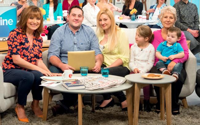 Couple from #Rhondda who survived Tunisia attacks gets #wedding donated from <a href="/NewHouseCardiff/">New House Hotel</a>
rhonddapeople.com/country-hotel-…