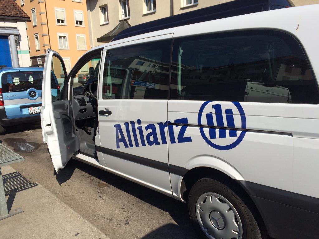schil_d's tweet photo. Danke an @allianzsuisse für die Autounterstützung. Wir sind schadenfrei wieder in Zürich angekommen. #diskobugten http://t.co/7G6ViBfNHp