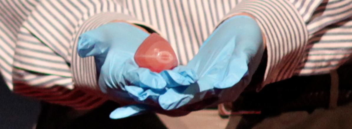 LIFEmagNews's tweet photo. Can 3D bioprinting solve the US organ crisis? #3Dprinting #organs #lifelongevity http://t.co/DbyldufQu9 http://t.co/FtRPXDIFmD