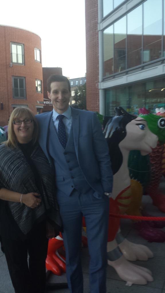 GoGoWonder's tweet image. So happy to see some of my humans at the auction @ContractP