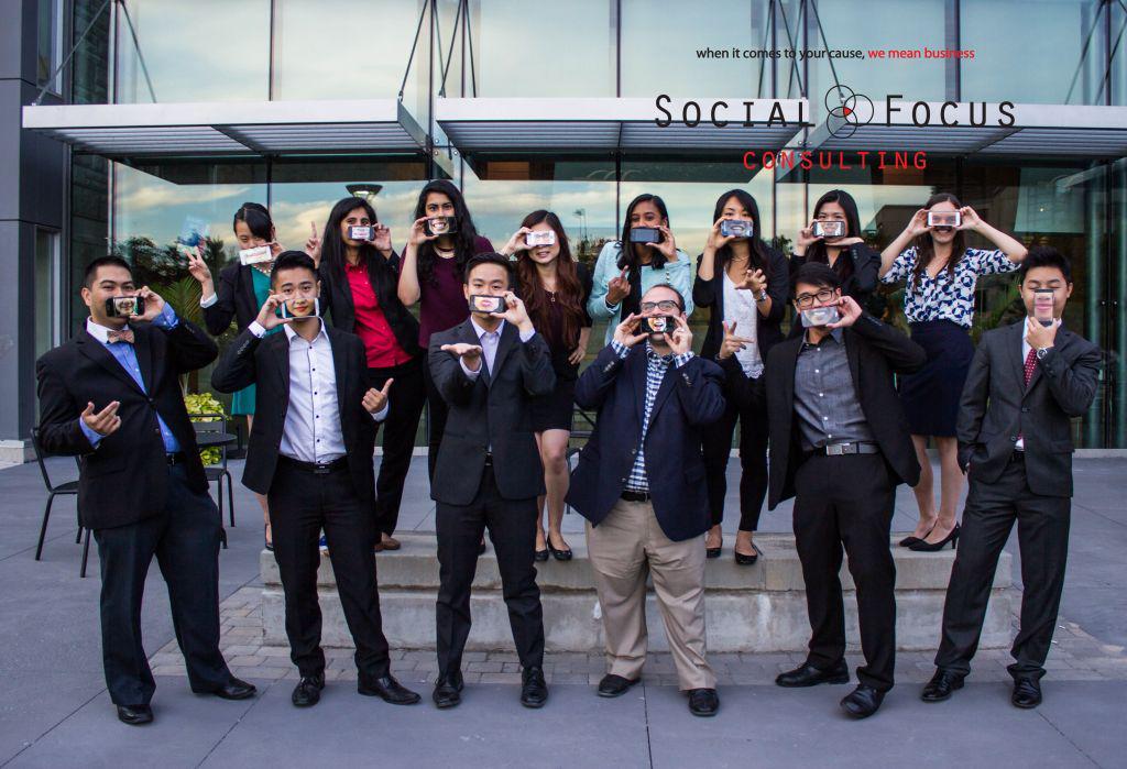 goSocialFocus's tweet image. Say hello to the 2015-16 Social Focus Consulting team! Check out more pics from O'Day: facebook.com/media/set/?set…