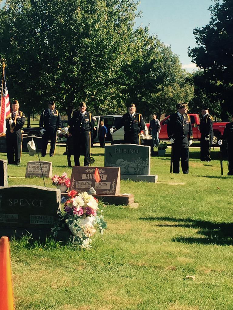 HennyBabes's tweet photo. R.I.P. Great Grandpa #WWIIVet https://t.co/6u8TXkiIef