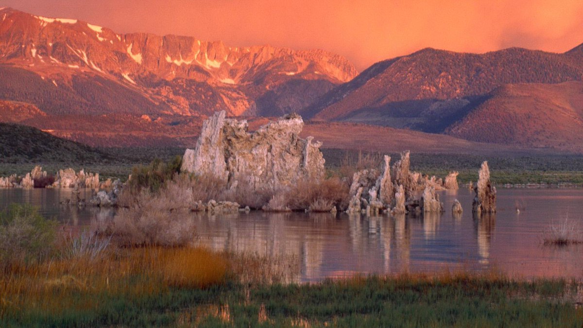 RedditHead's tweet photo. Mono Lake in California [1920 × 1080]

submitted by ZulemaBudge[link] [comment] http://t.co/jYxzlYSp7X