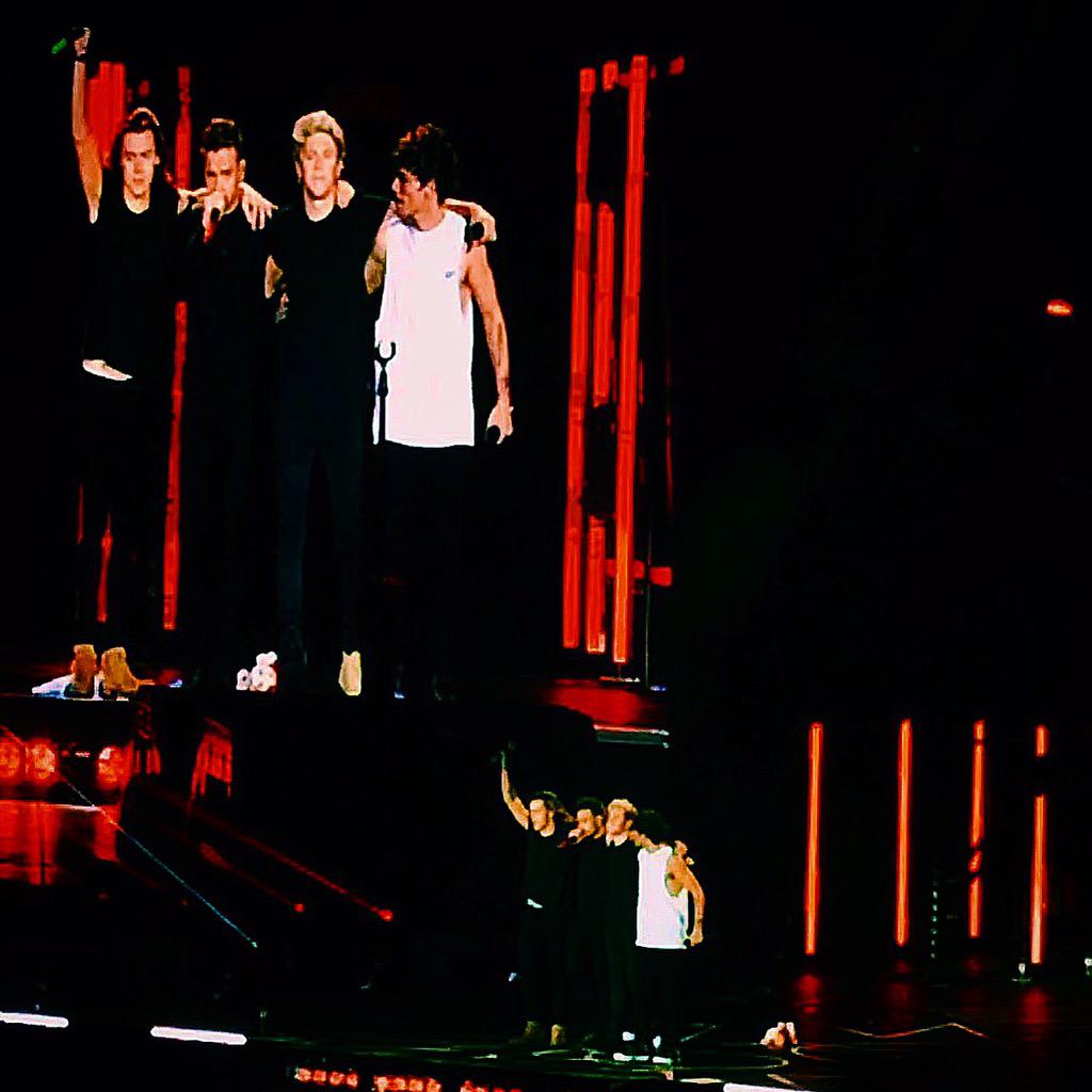 marbarniol's tweet photo. ⠀⠀⠀⠀⠀'Cause you've got that one thing
⠀⠀⠀⠀⠀⠀⠀⠀#OnTheRoadAgain2015
⠀⠀⠀⠀⠀⠀⠀⠀⠀⠀#5yearsof1D
⠀⠀⠀⠀⠀⠀⠀⠀⠀⠀THANK YOU http://t.co/jglwMuOWUW