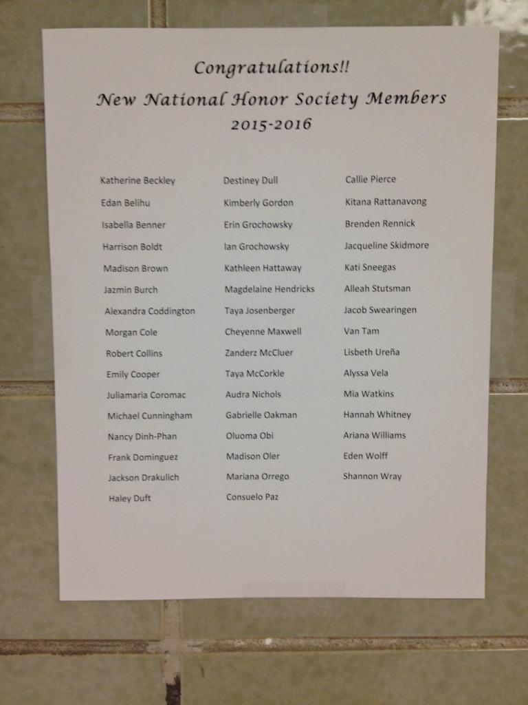 NhsSmn's tweet photo. Congratulations new members! We are very happy to have you all in SMN NHS! http://t.co/Zdr4jAAkfQ