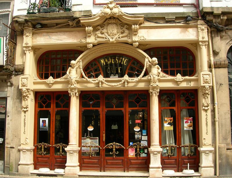 elle_es's tweet photo. ¿Quién rechazaría un café en una de las 17 cafeterías más pintorescas del mundo? http://t.co/dF89kzeZbF http://t.co/ynKNMY4HTO