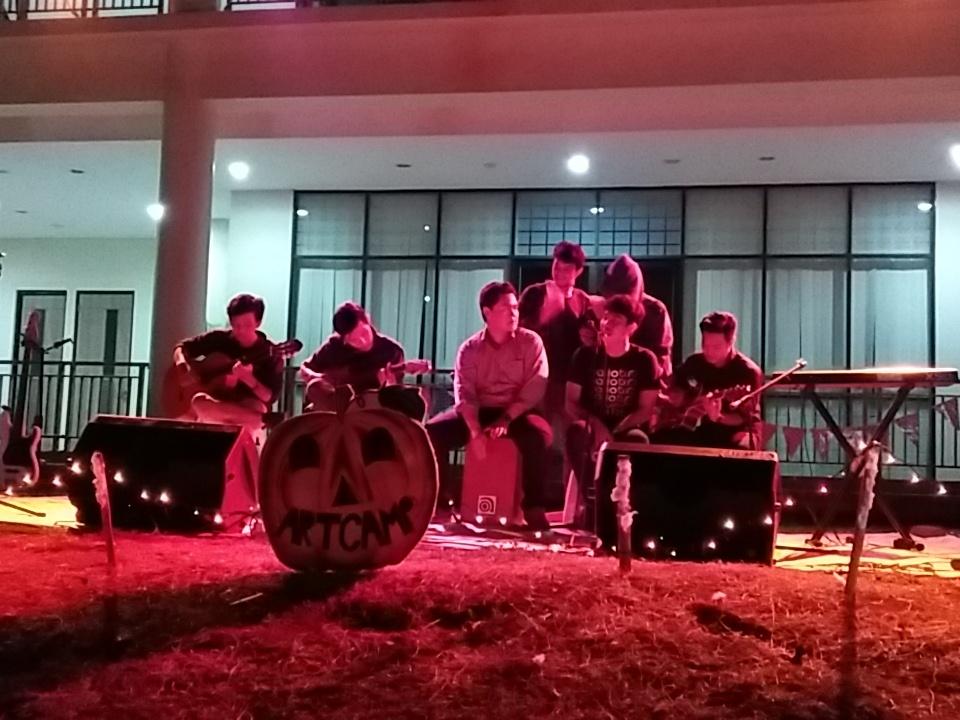 Penampilan Group Band Semper '13 👏