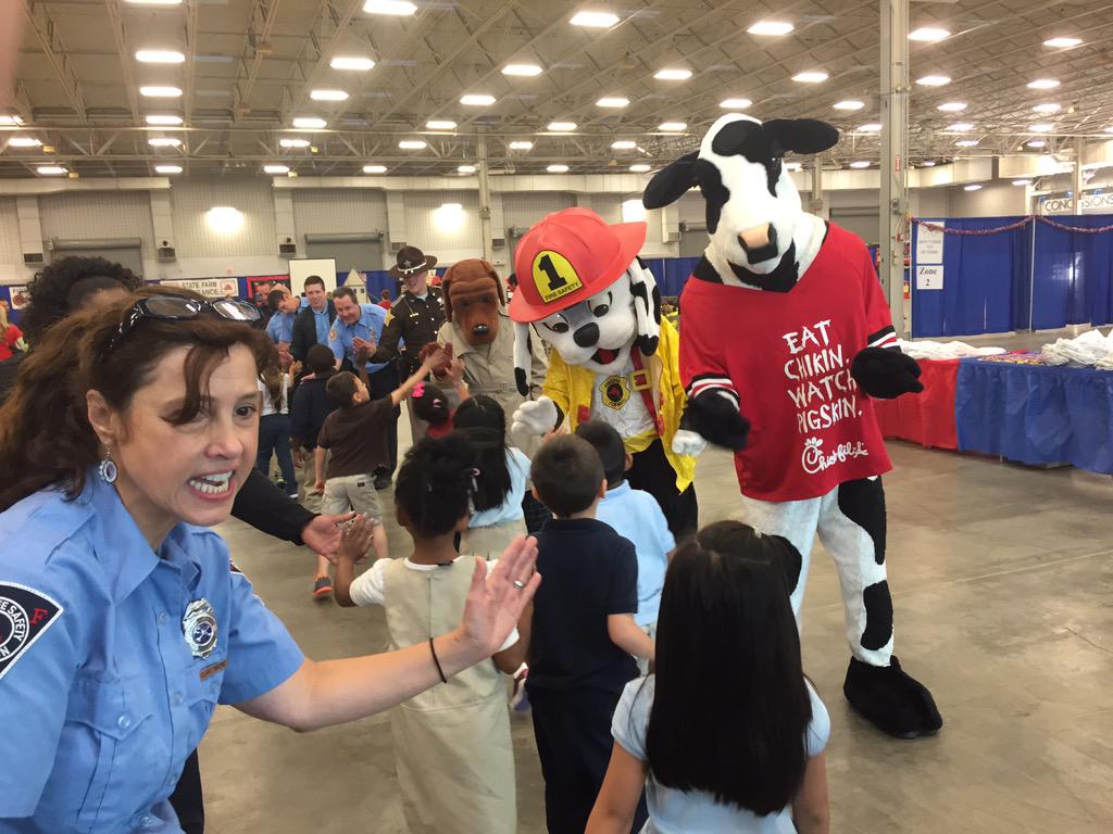 chickfilabripp's tweet photo. Thank you to @IFD_news for inviting the Chick-fil-A cow out to the Fire Safety Olympics! http://t.co/oy9jrI88Ec
