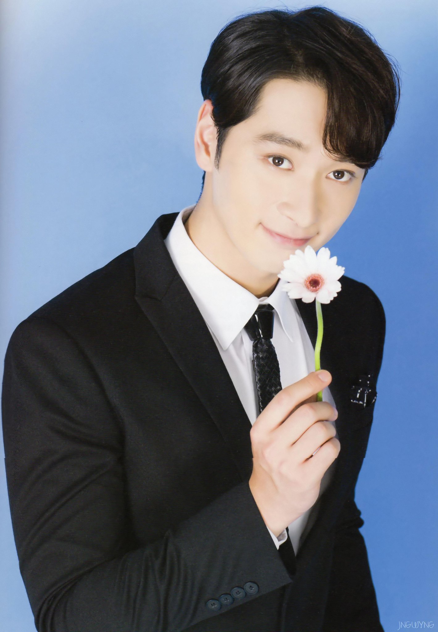 CQPNAY7UkAAE67V.jpg:large