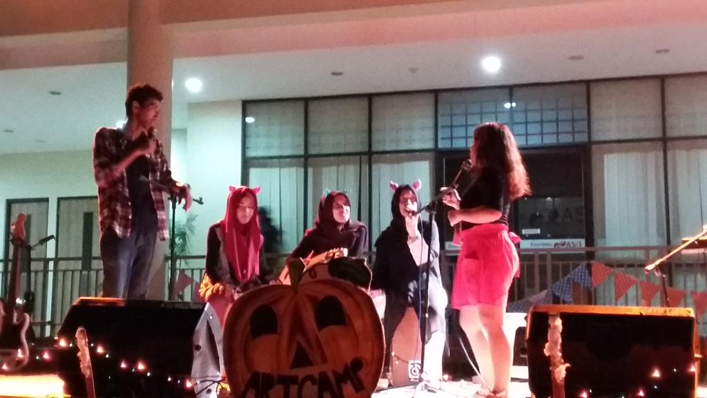 Penampilan Group Band ex komdis😆😆.
