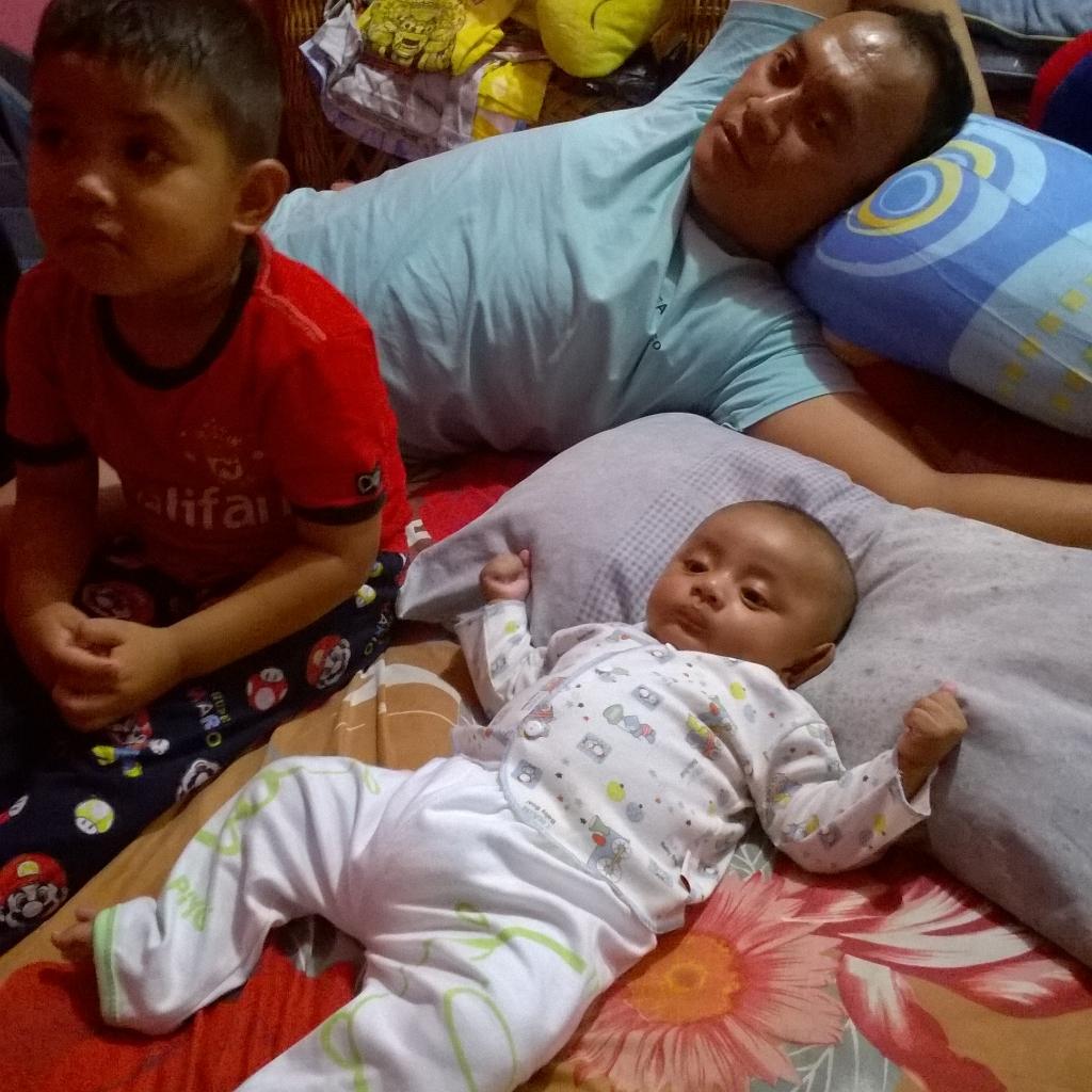 Hati hati broth !!..mereka akan mengguncang dunia salam curuk cingir ahh...