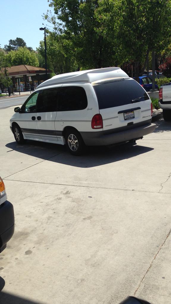 CQPSLV4UEAAJUjX.jpg:large