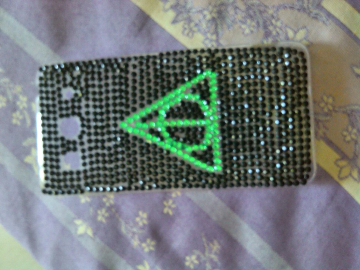 aricosilvia04's tweet photo. Cover personalizzate su richiesta a partire da 3.50€.  #cutecover http://t.co/V6Dfkrfyx9