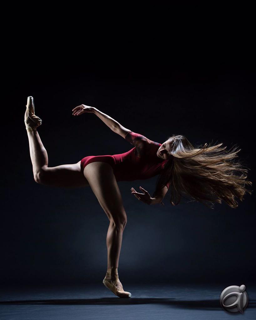 allidebona's tweet image. Spreading joy through dance is an amazing feeling. Thx to partner @degreewomen for helping spread #WorldBalletDay &amp;lt;3!