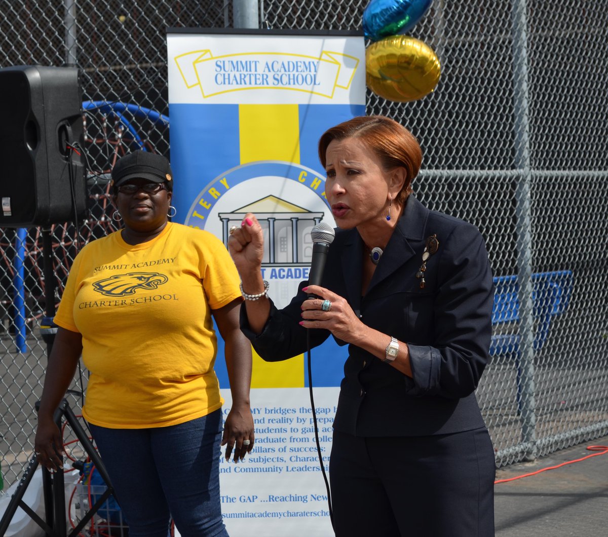 SummitAcademyCS's tweet image. A great was had with #RedHook community members and scholars at our Back to School the Healthy Way event! #letsmove