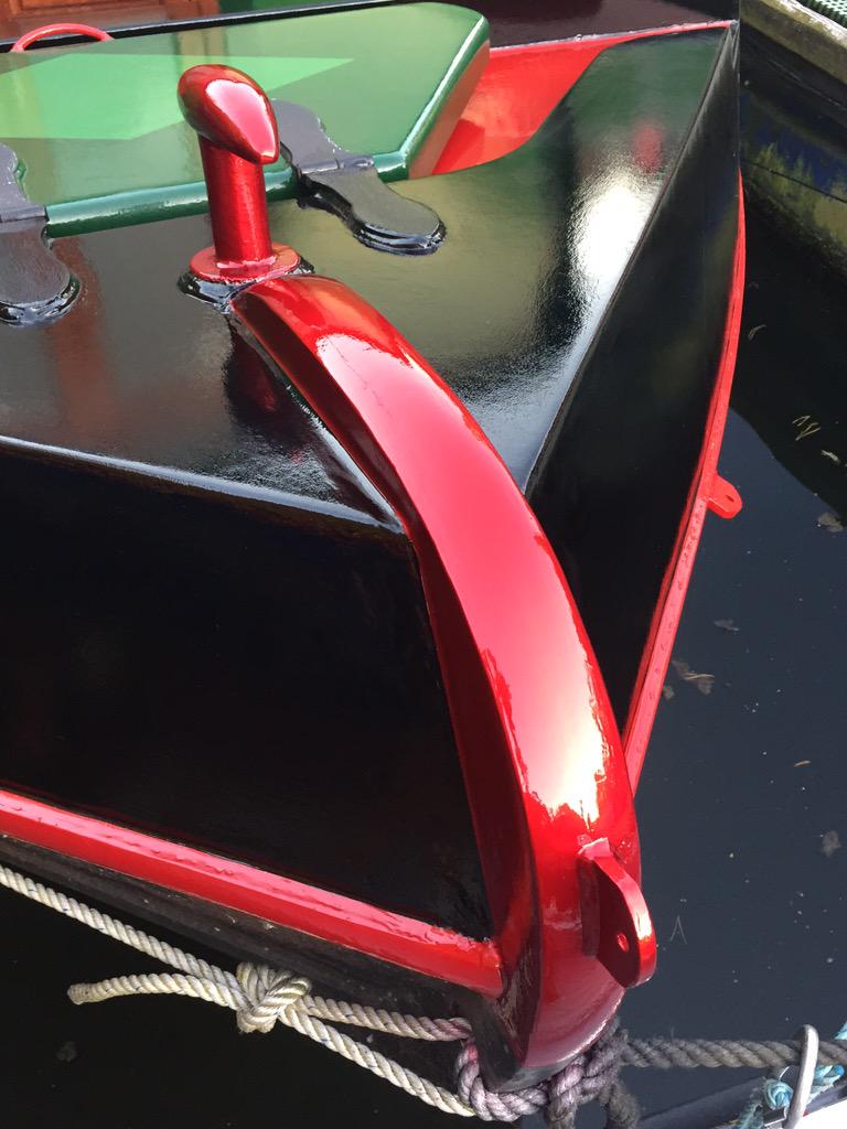 MolotovCandy's tweet photo. A bit more @HouseofKolorNA #Shimrin Apple Red Kandy on the #narrowboat ready for striping #HOK #oneshotpaint https://t.co/GQXu2LvEr6