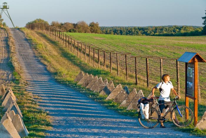 railstotrails's tweet image. The shadow of a splintered Europe is now a sun-dappled, cross-continent bike path: rtc.li/1Lmr6f3