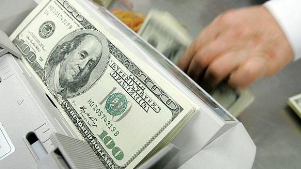 DiarioCambio's tweet photo. Dólar volta a subir e opera em alta de 0,15% http://t.co/yaggcJEyfr http://t.co/rI8jysS6sw