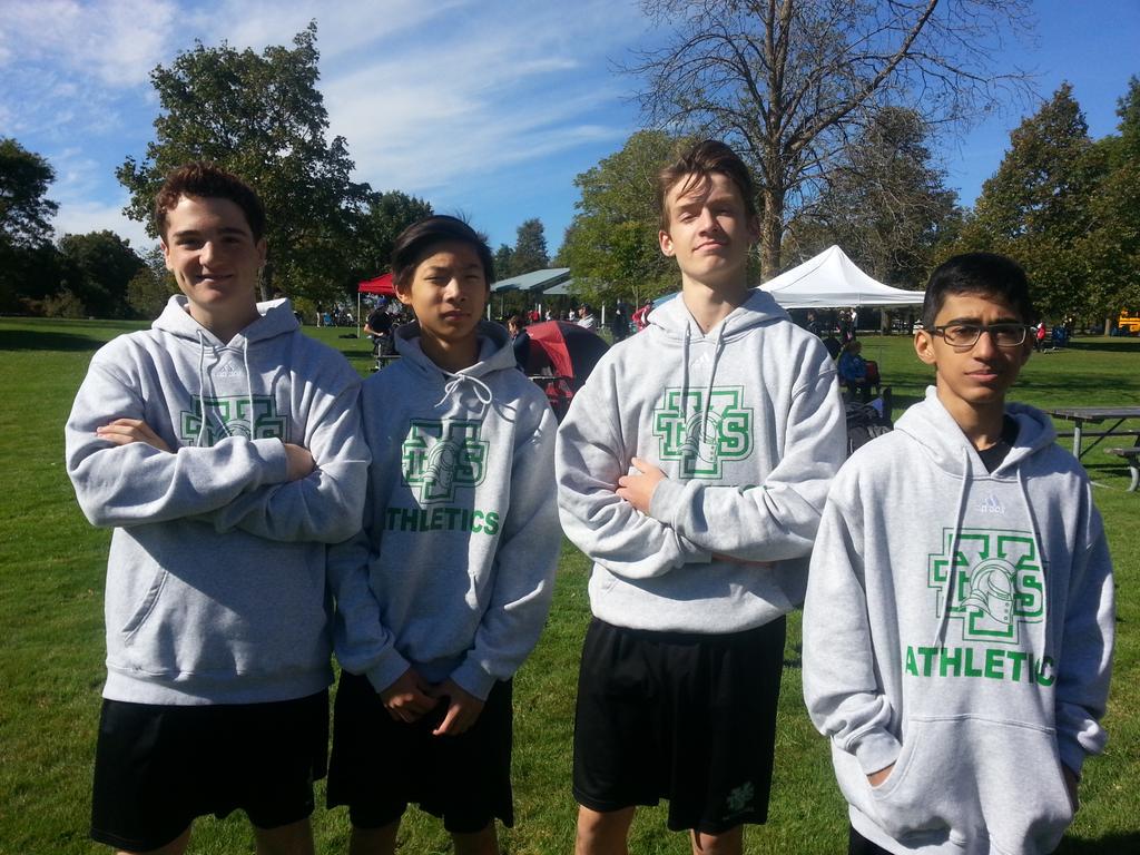 ICEGardner's tweet photo. Go Glads! 1st x-country race of the season! @jder2019 @sdevine2019 @ameralli2019 @mborinsky19 #yorklearns #icewrites http://t.co/qGMTd2u1e2